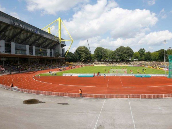 Laga Borussia Dortmund U-23 Kembali Tertunda Karena Covid-19