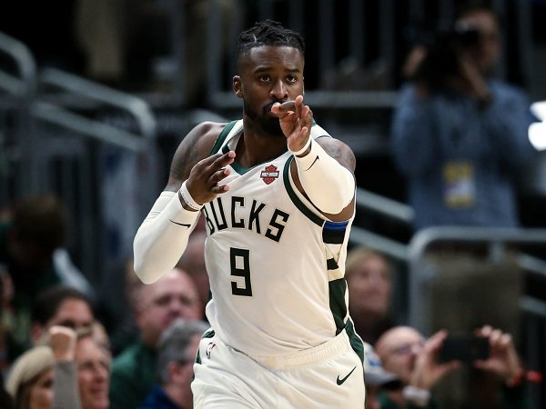 Los Angeles Lakers serius mengincar Wesley Matthews.