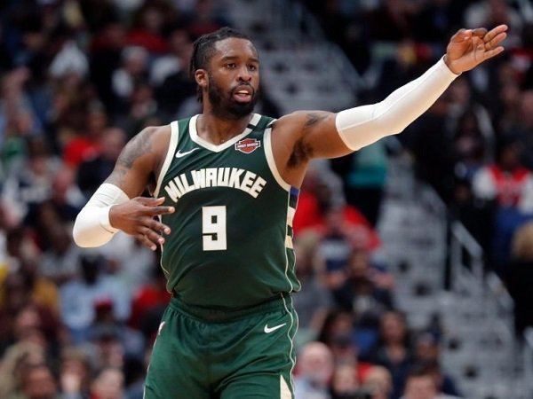 Los Angeles Lakers sukses amankan jasa Wesley Matthews.