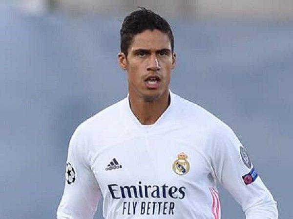 Zinedine Zidane menegaskan tidak akan menjual Raphael Varane.