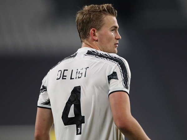 Matthijs de Ligt menikmati gaya bermain Juventus di bawah asuhan Andrea Pirlo.