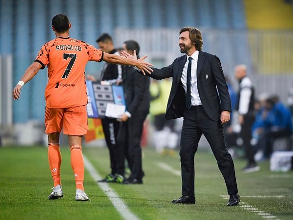 Andrea Pirlo tidak memperlakukan Cristiano Ronaldo secara spesial.