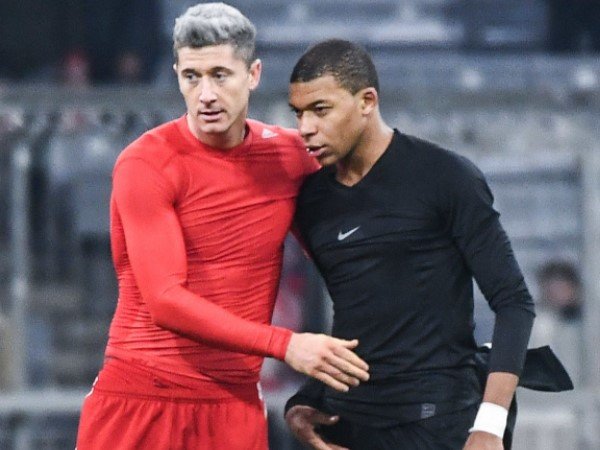 Kylian Mbappe dan Robert Lewandowski Adu Tajam