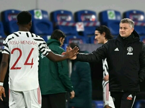 Manchester United tawarkan kontrak baru pada Timothy Fosu-Mensah
