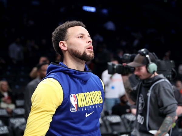 Stephen Curry tegaskan kondisi fisiknya sudah fit seratus persen.