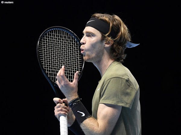 Andrey Rublev mencatatkan 1-2 di ATP FInals 2020