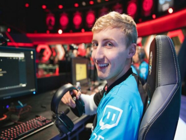 Goldenglue Bergabung ke 100 Thieves Sebagai Pelatih Kepala Akademi