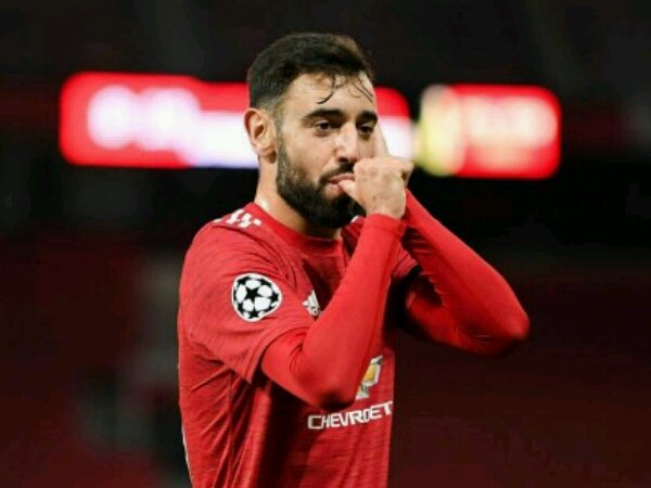 Manchester United akan tawarkan kontrak baru pada Bruno Fernandes