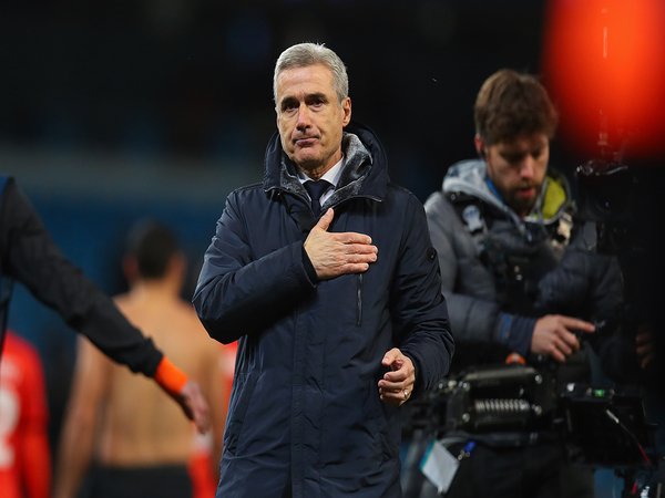 Manajer Shakhtar Donetsk yaitu Luis Castro, membeberkan rahasia timnya meredam permainan Inter Milan / via Getty Images