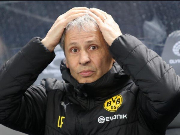 Lucien Favre Marah Usai Borussia Dortmund Dihajar VfB Stuttgart