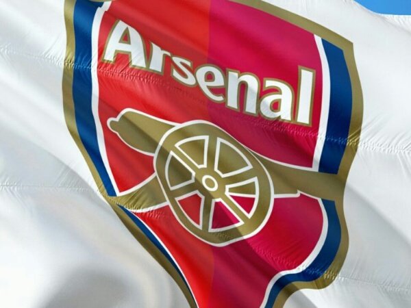 EGL Resmi Kelola Tim Esports PES Arsenal untuk eFootball League