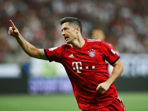 Robert Lewandowski Pimpin Sepatu Emas Eropa 2020/21