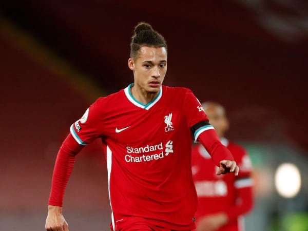 Rhys Williams Bicara Tentang Rekannya di Lini Belakang Liverpool