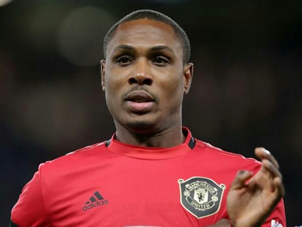 Garba Lawal mengaku sudah memperkirakan bahwa Odion Ighalo akan mendapat kesulitan saat MU rekrut Edinson Cavani