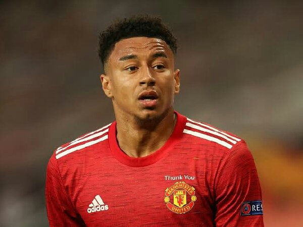 Manchester United perpanjang kontrakJesse Lingard