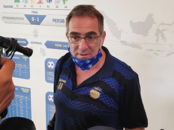 Pelatih Persib, Robert Rene Alberts