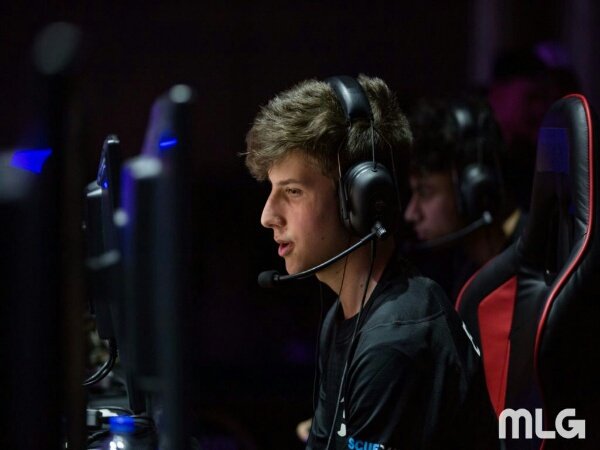 Blazt Mundur dari CoD Profesional untuk Fokus Streaming