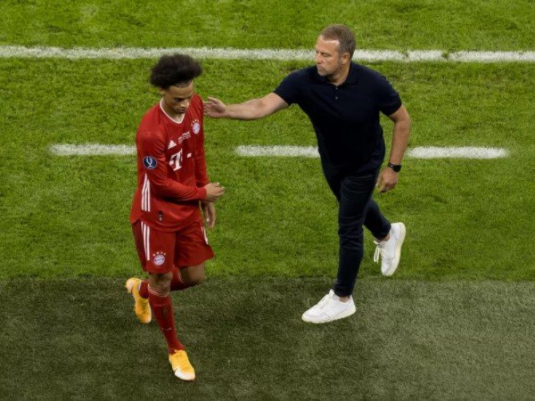 Hans Flick Langsung Temui Leroy Sane Usai Laga vs Main 05