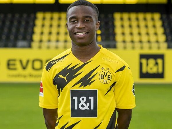 Mats Hummels puji rekan setim mudanya di Borussia Dortmund, Youssoufa Moukoko