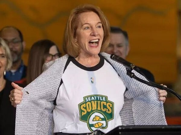 Walikota Seattle, Jenny Durkan ingin kotanya punya tim NBA lagi.