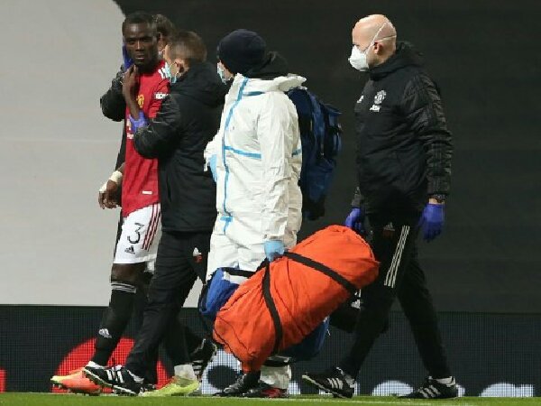 Solskjaer konfirmasi bahwa Eric Bailly tak alami gegar otak saat laga Man United kontra Watford