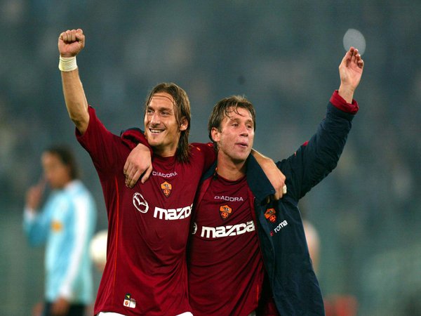 Antonio Cassano membeberkan jika dulu Francesco Totti hampir saja bergabung dengan Chelsea / via Getty Images