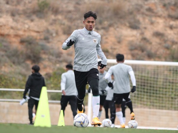 Salah seorang pemain debutan di timnas Indonesia U-19 Alfriyanto Nico