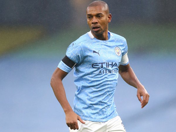 Gelandang Manchester City, Fernandinho.