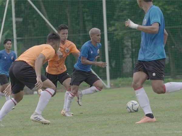 Pemain Bali United, Sidik Saimima saat menjalani TC bersama timnas Indonesia U-23