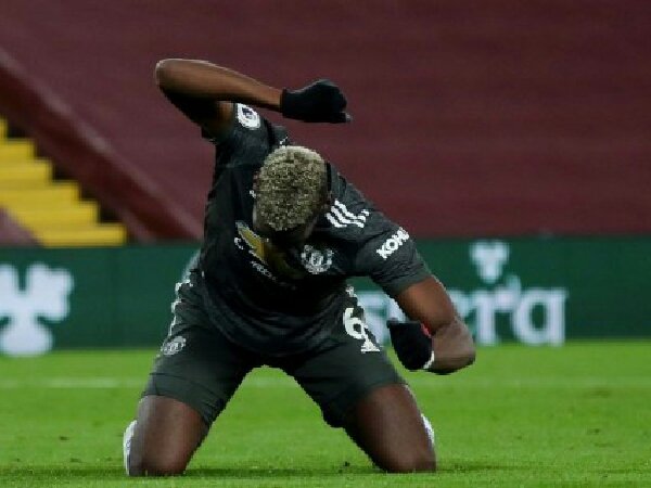 Paul Pogba minta maaf pada skuat MU karena gafal cetak gol saat vs Liverpool​