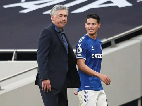 Claudio Ranieri tak terkejut jika James dan Ancelotti mampu raih ambisi klub musim ini.