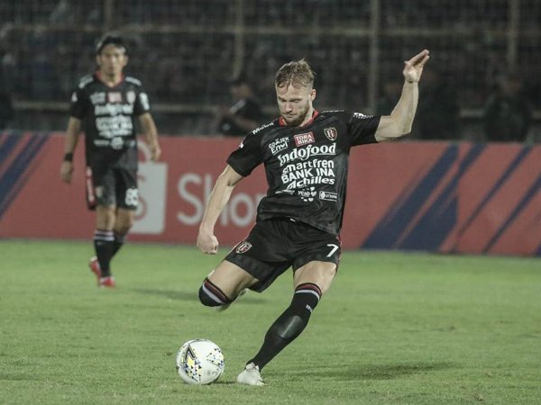 Penyerang Bali United, Melvin Platje