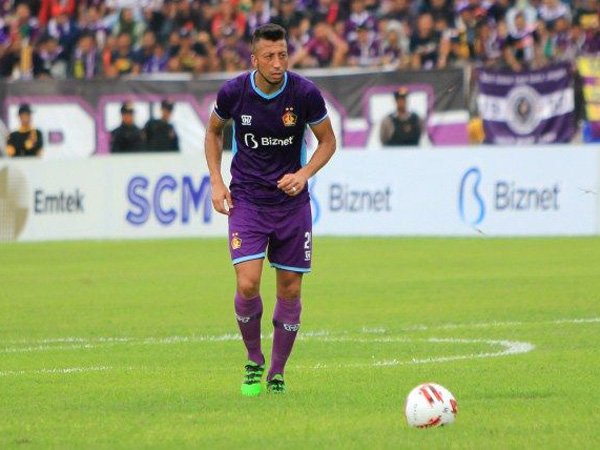 Pemain bertahan Persik Kediri, Jefferson Formigao gabung klub Armenia