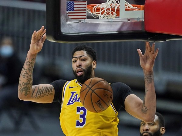 Anthony Davis diragukan bermain dalam laga melawan OKC Thunder.