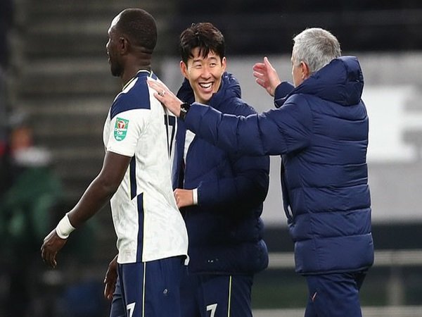 Mourinho, Son dan Sissoko