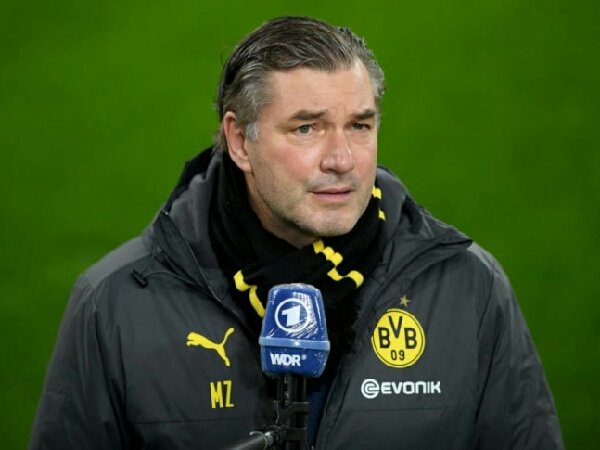 Michael Zorc inginkan performa lebih baik dari pemain senior Dortmund