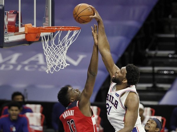 Daryl Morey sebut Joel Embiid sebagai bakat yang langka di NBA.