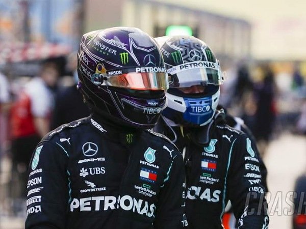 Mercedes ingin mempercepat proses pembicaraan untuk pembalapnya di 2022.