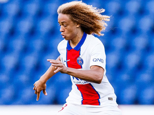 Gelandang Paris Saint-Germain, Xavi Simons.