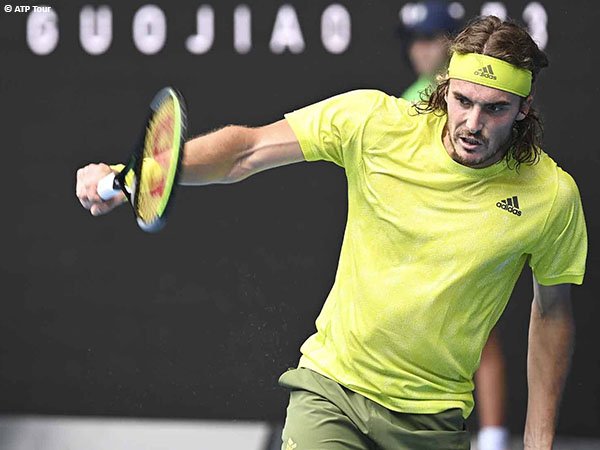 Stefanos Tsitsipas lewati jalan terjal demi melaju ke babak ketiga Australian Open 2021