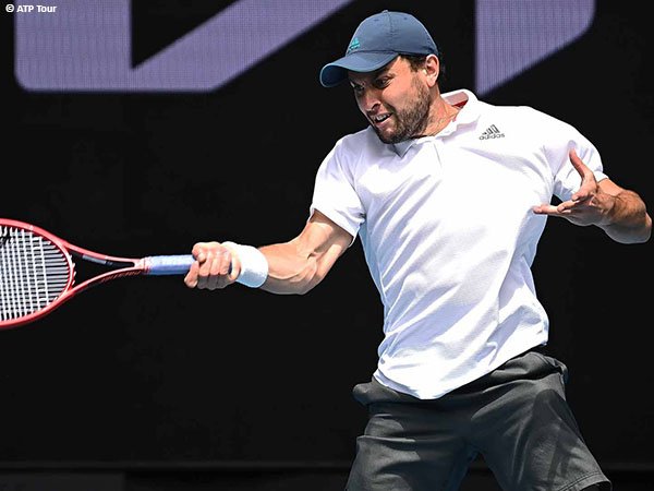Aslan Karatsev melaju ke perempatfinal Grand Slam untuk kali pertama dalam kariernya