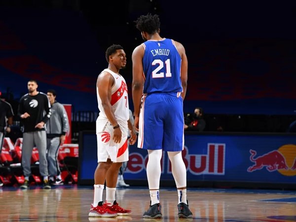 Masa depan Kyle Lowry di Toronto belum pasti. (Jesse D. Garrabrant / NBAE)