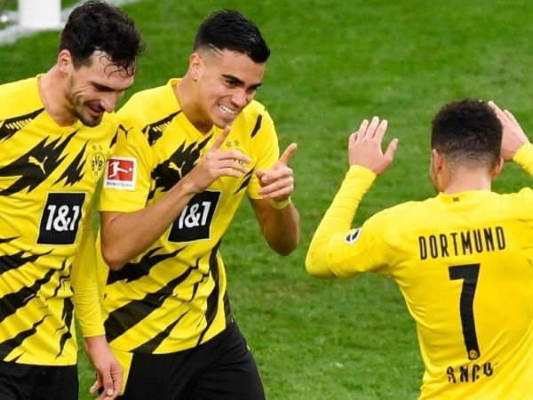 Selebrasi Reinier Jesus Bersama Mats Hummels dan Jadon Sancho