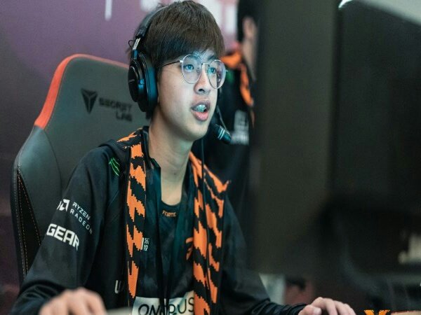 Cetak Sejarah, 23savage Jadi Player Dota 2 Pertama yang Capai 12.000 MMR