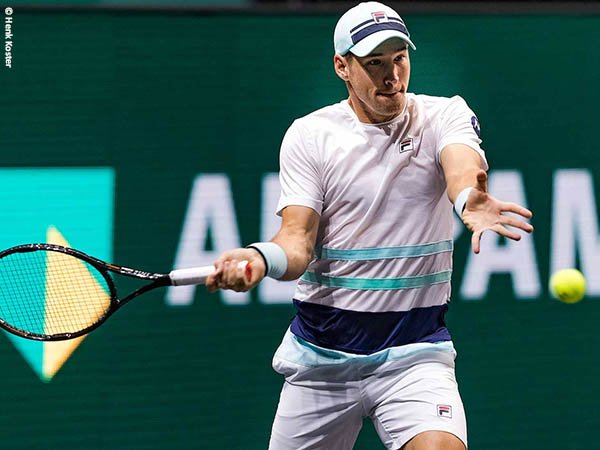 Dusan Lajovic lolos ke babak kedua Rotterdam Open 2021