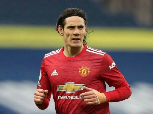 Dikabarkan akan hengkang, Edinson Cavani mengaku bangga memakai jersey MU