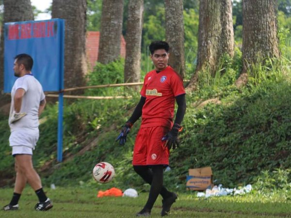 Kiper Arema FC, Kurniawan Kartika Ajie