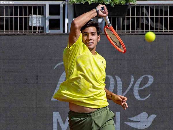Cristian Garin lolos ke final di Santiago musim 2021