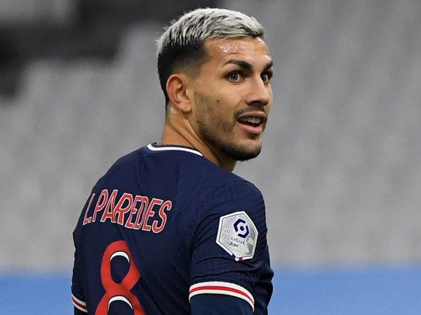 Gelandang Paris Saint-Germain, Leandro Paredes.