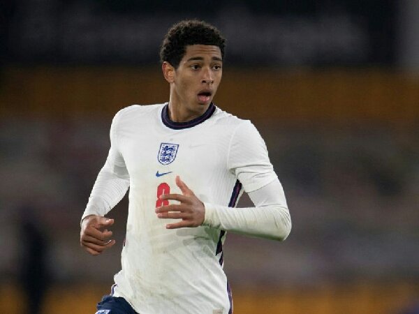 Setelah sempat melarang, Borussia Dortmund akhirnya ijinkan Jude Bellingham bergabung ke timnas Inggris